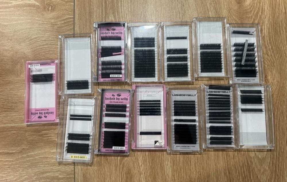 Lashes by Selly and Amber Lash  Eyelash Extension Mixed Trays Bundle of 13